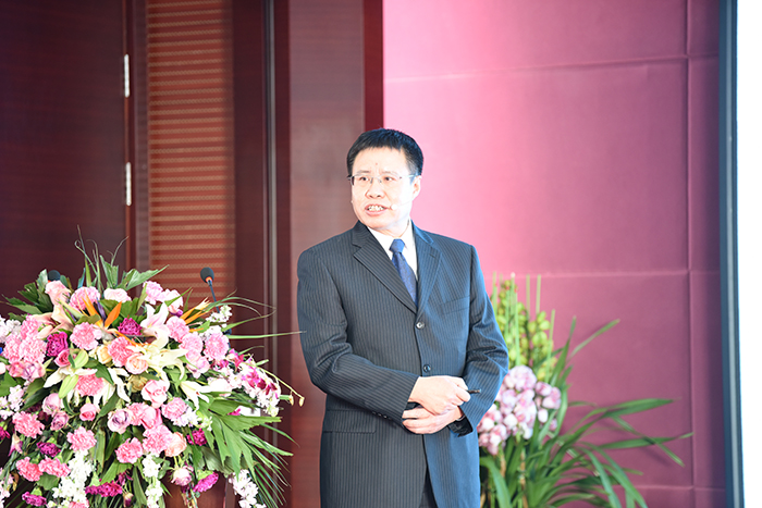 01f9a8f2133b43998d230fc57df94efb